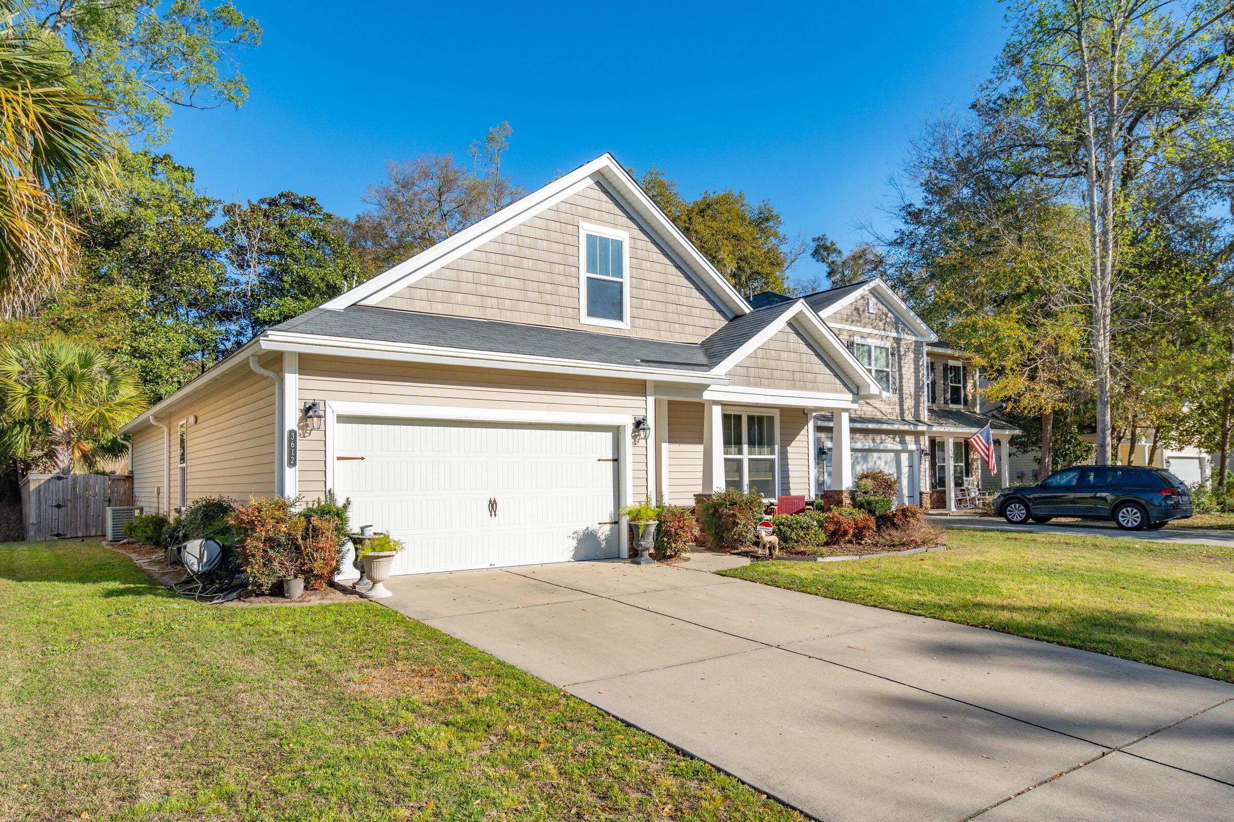 3612 Locklear Lane Mount Pleasant, SC 29466 - Photo 3 of 42 3612LocklearLn-KeenEyeMarketing-003