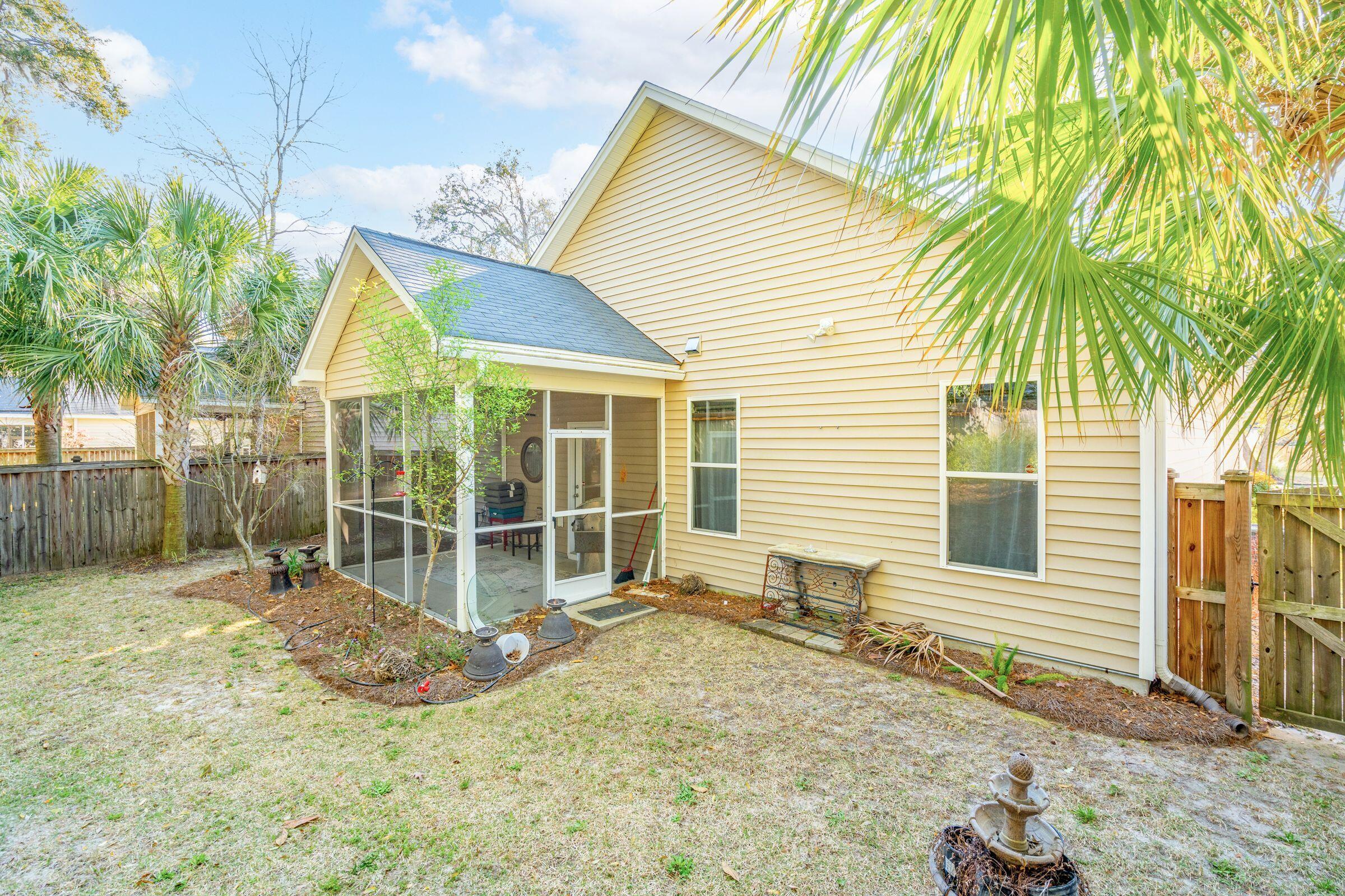 3612 Locklear Lane Mount Pleasant, SC 29466 - Photo 39 of 42 3612LocklearLn-KeenEyeMarketing-040