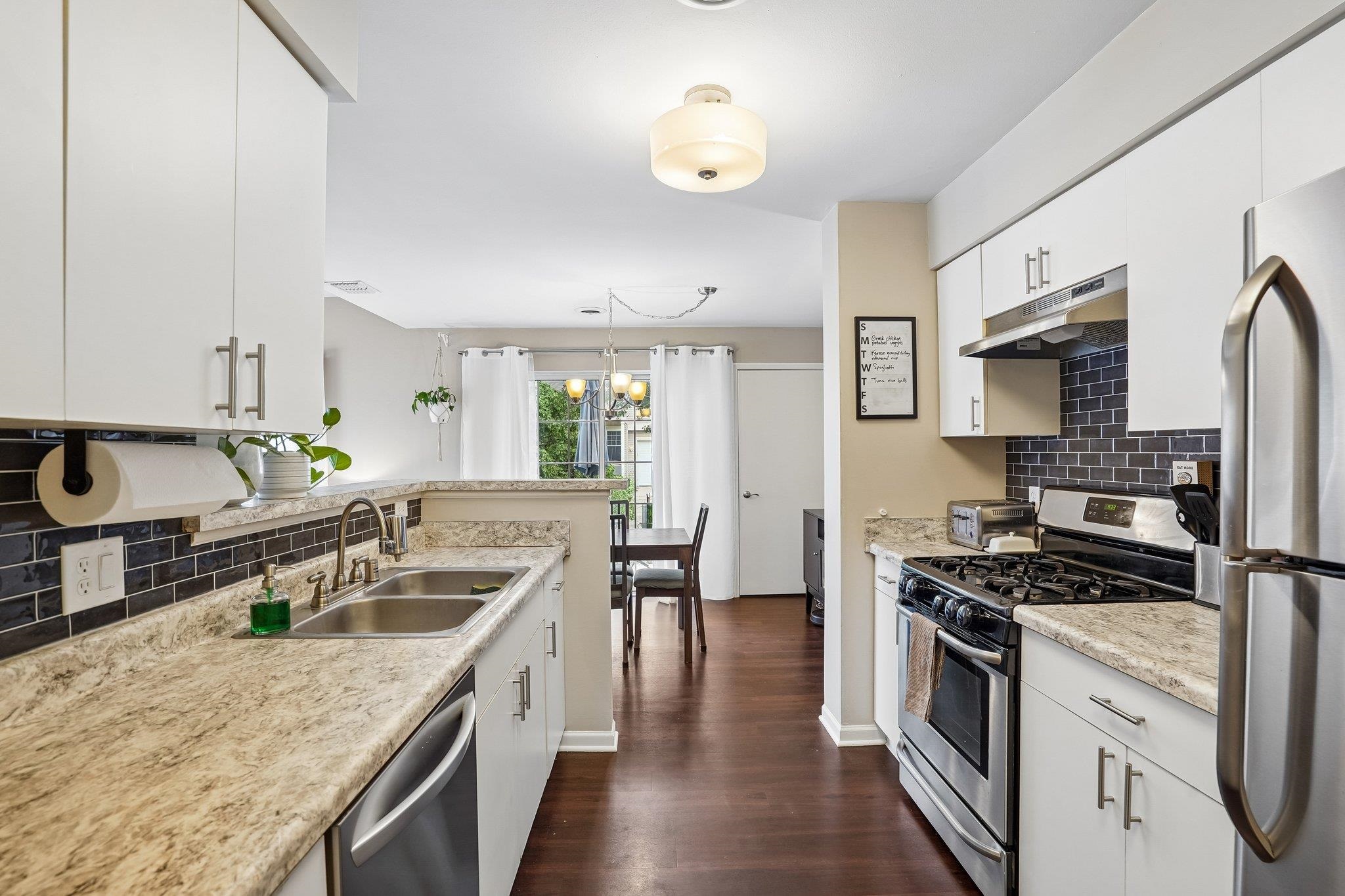 2941 Holborn Circle Madison, WI 53718 - Photo 10 of 37