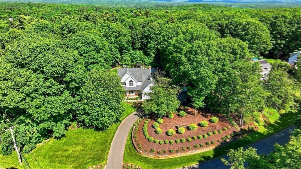 102 Oak Ridge Drive Belchertown, MA 01007 - Photo 33 of 35