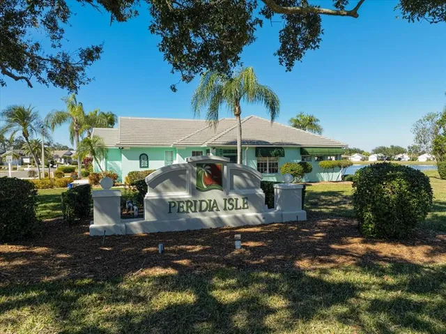 a view of a outdoor space with porch and furniture
