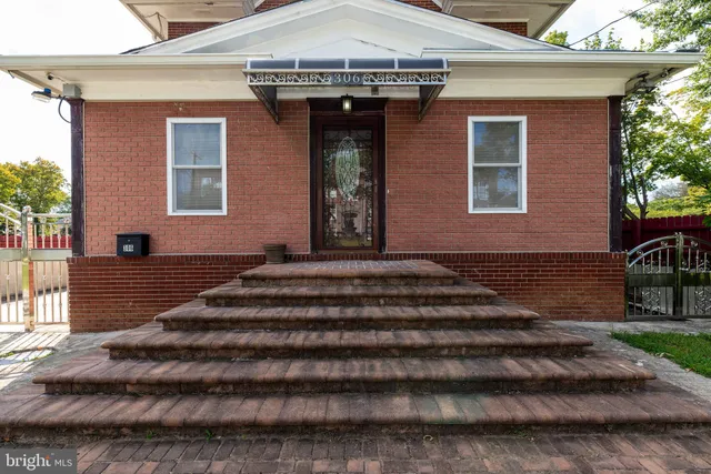 $465,000 | 306 South East Avenue, Vineland, NJ 08360