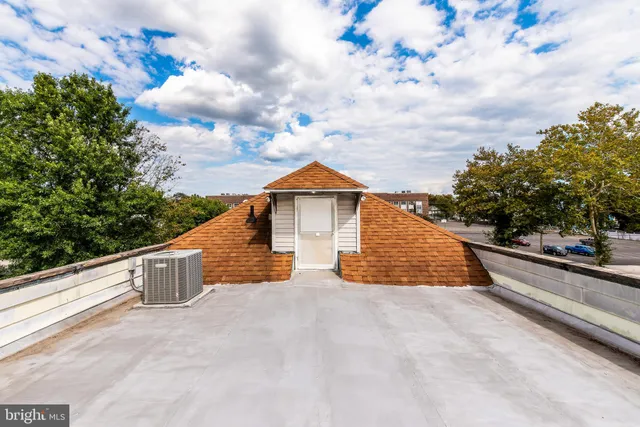 $465,000 | 306 South East Avenue, Vineland, NJ 08360