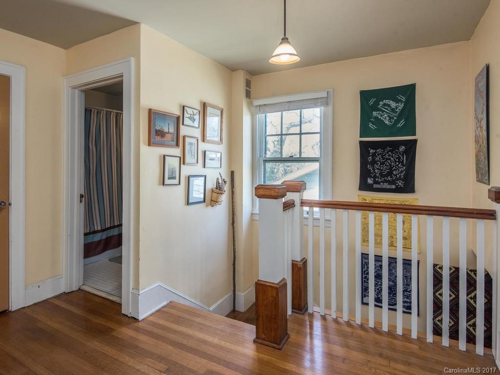 47 Ridgelawn Road Asheville, NC 28806 - Photo 11 of 20 Gallery Image 11