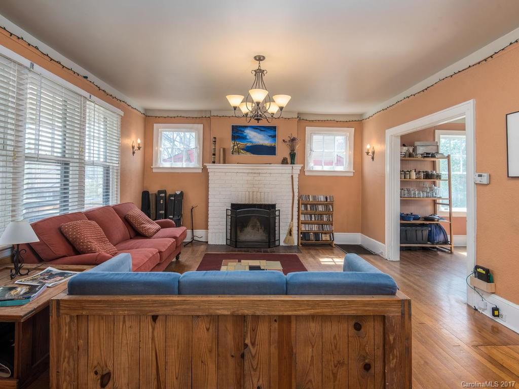 47 Ridgelawn Road Asheville, NC 28806 - Photo 4 of 20 Gallery Image 4