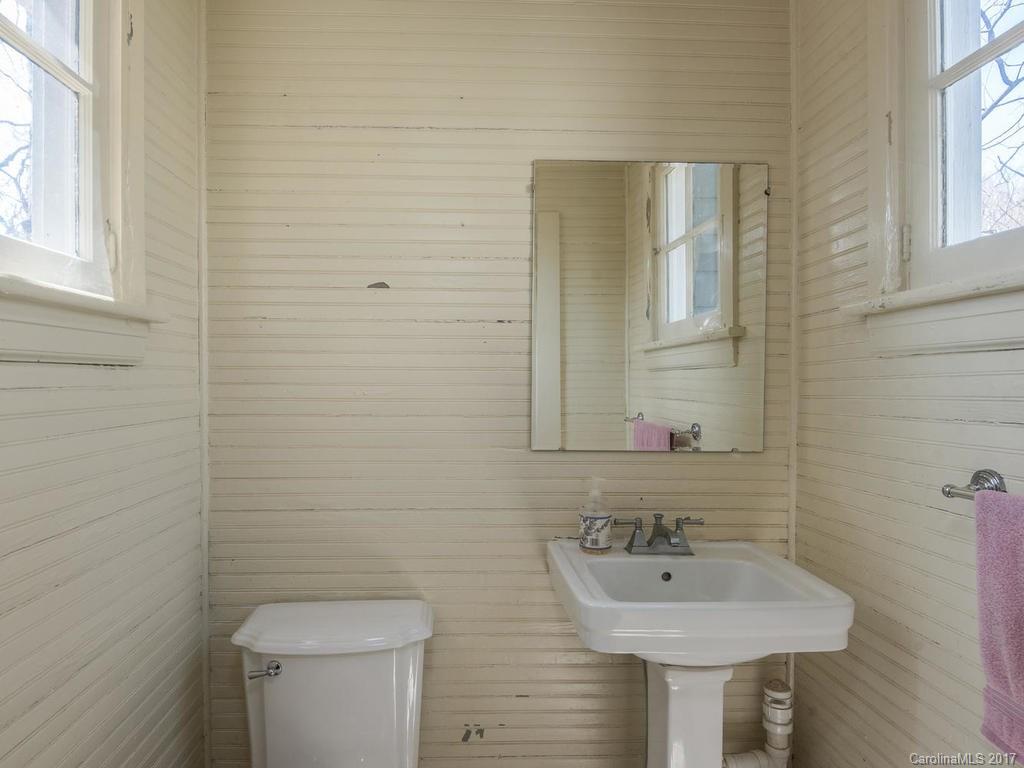 47 Ridgelawn Road Asheville, NC 28806 - Photo 10 of 20 Gallery Image 10