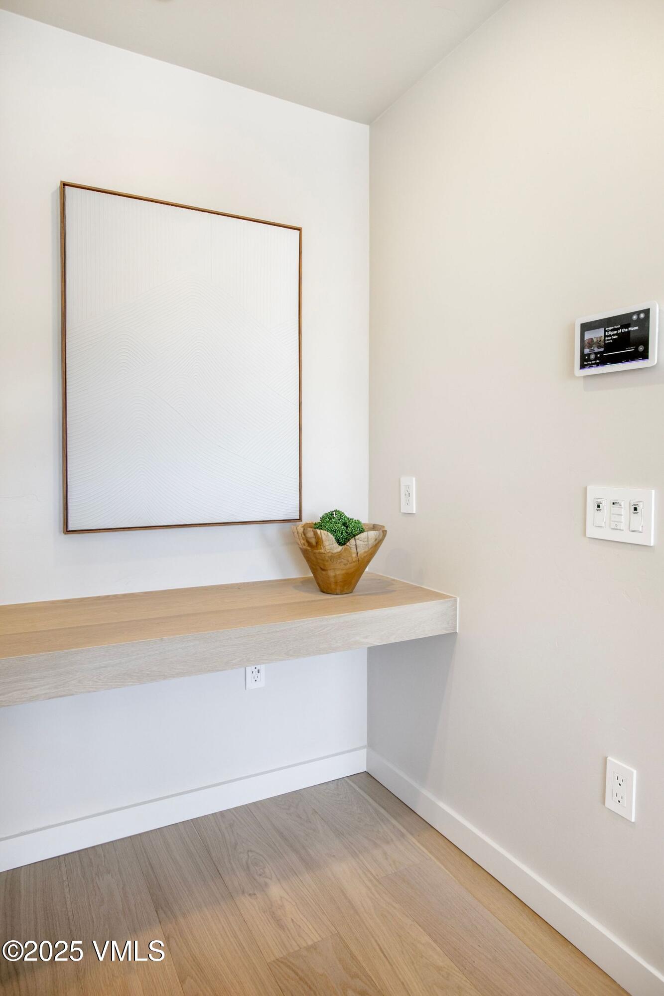 17 Meadows Court, Unit E1 Beaver Creek, CO 81620 - Photo 23 of 39 Office Nook