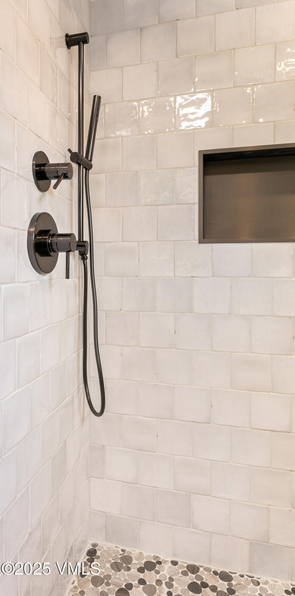 17 Meadows Court, Unit E1 Beaver Creek, CO 81620 - Photo 26 of 39 a bathroom with a shower