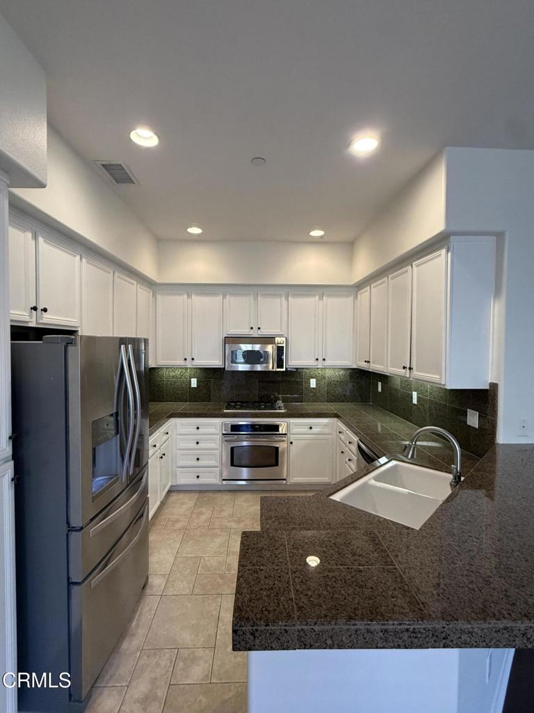 4168 Felipe Lane, Unit A Simi Valley, CA 93063 - Photo 10 of 42 IMG_0767