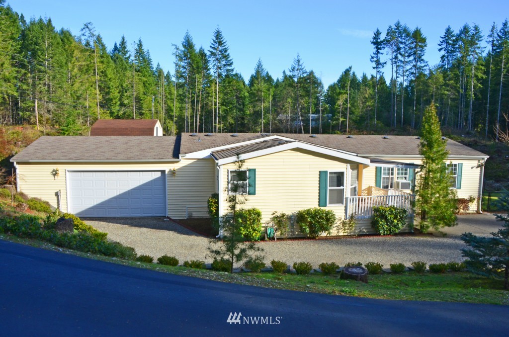 3751 Southwest Lake Helena Road Port Orchard, WA 98367 - Photo 1 of 25 Gallery Image 1