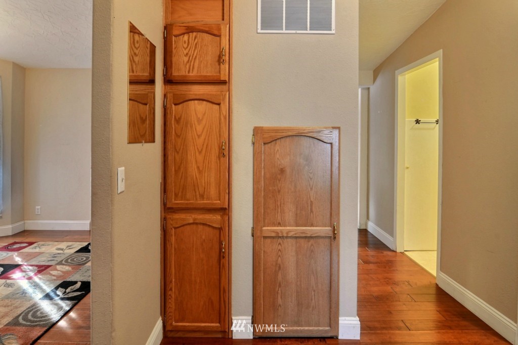 3751 Southwest Lake Helena Road Port Orchard, WA 98367 - Photo 18 of 25 Gallery Image 18