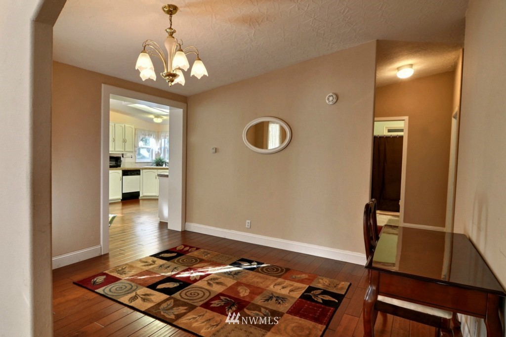 3751 Southwest Lake Helena Road Port Orchard, WA 98367 - Photo 8 of 25 Gallery Image 8