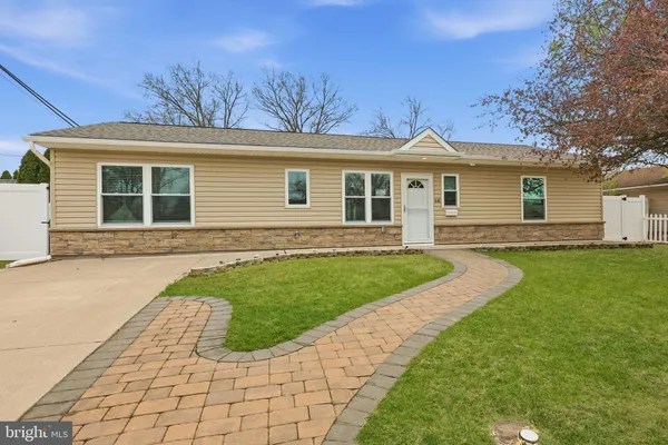 $525,000 | 68 Tapered Oak Lane, Levittown, PA 19054