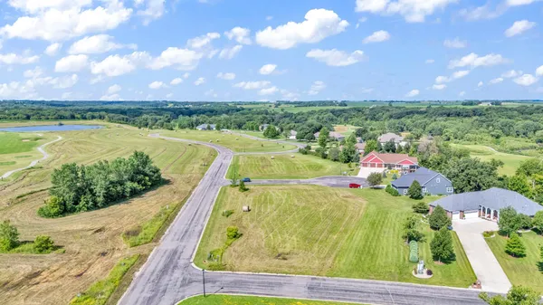 $25,000 | 321 Bur Oak Loop, Lynd, MN 56157