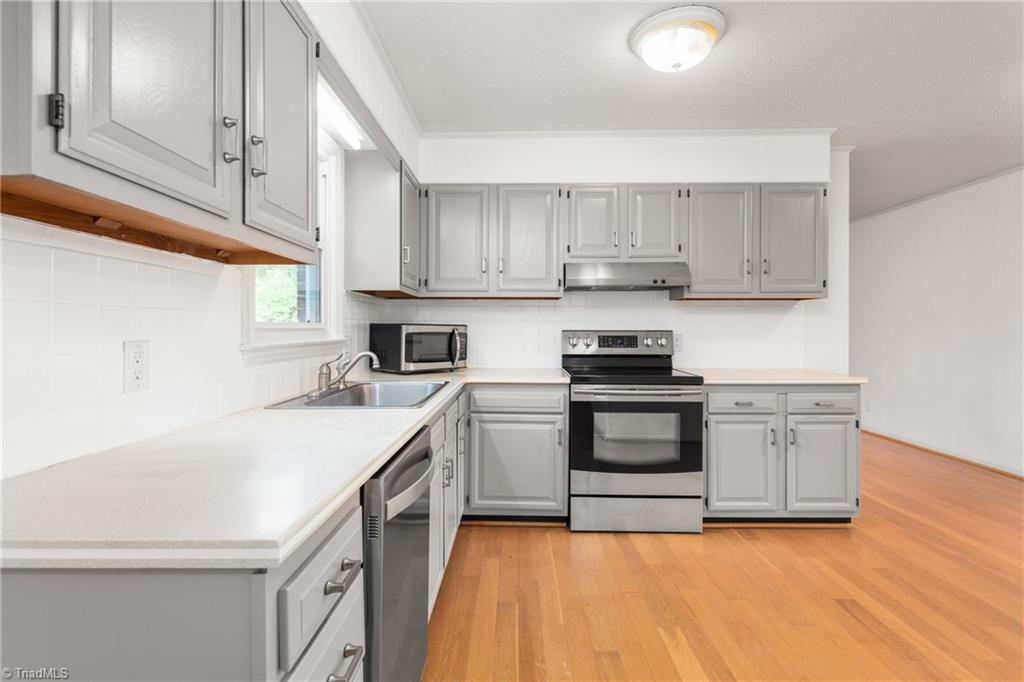 709 Skeet Club Road High Point, NC 27265 - Photo 12 of 32