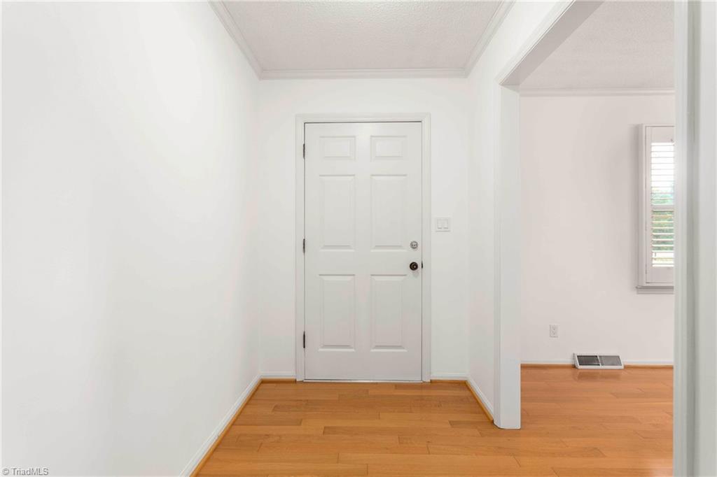 709 Skeet Club Road High Point, NC 27265 - Photo 6 of 32