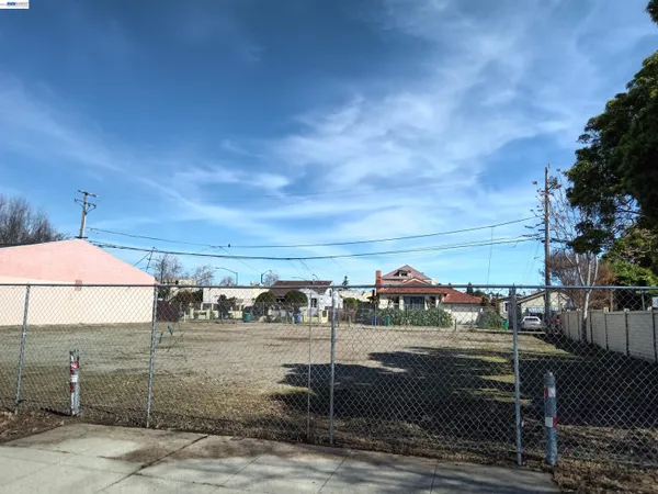 $1,200,000 | 22836 Watkins Street, Hayward, CA 94541