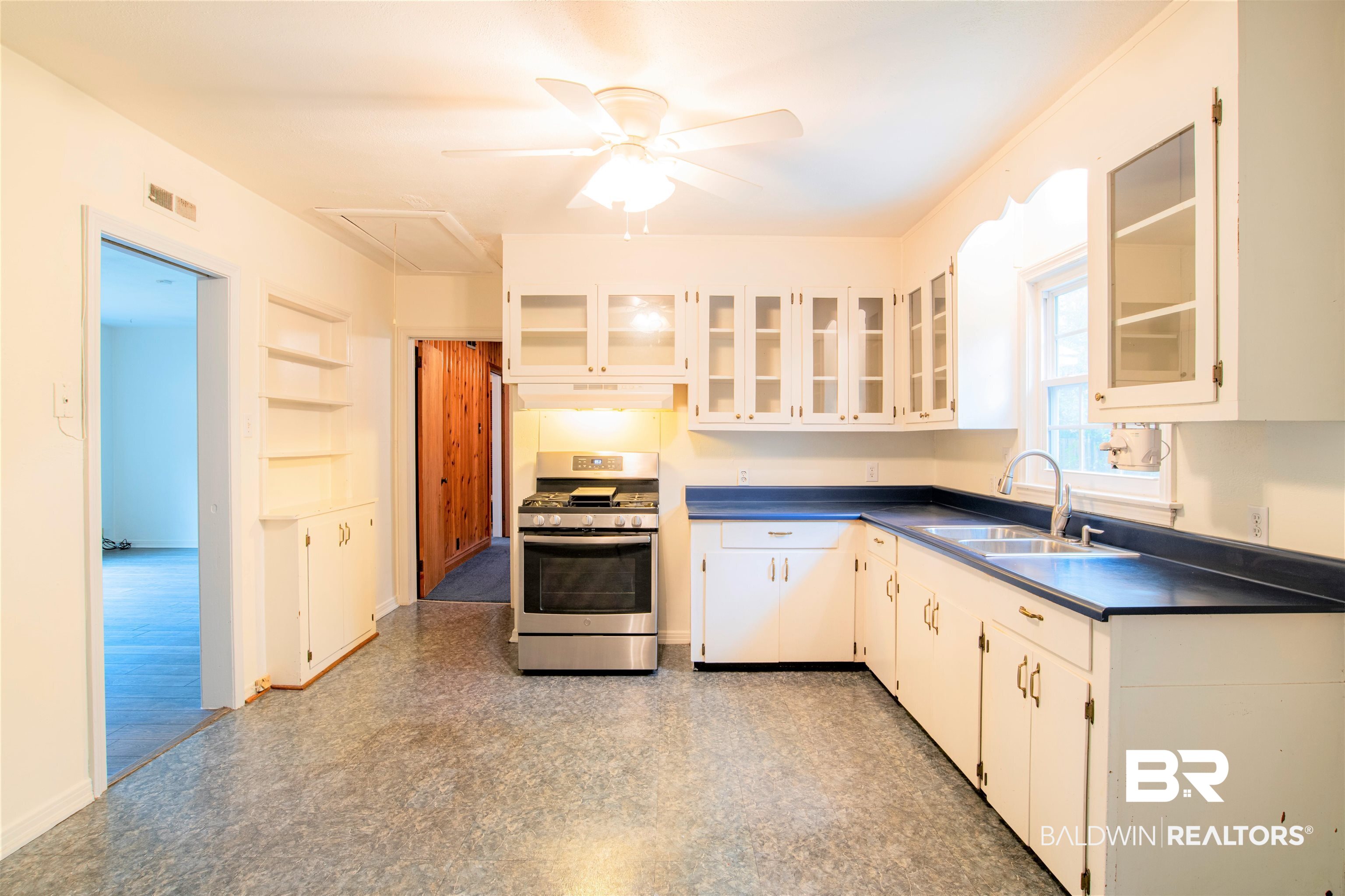 4775 Bit And Spur Road Mobile, AL 36608 - Photo 6 of 19