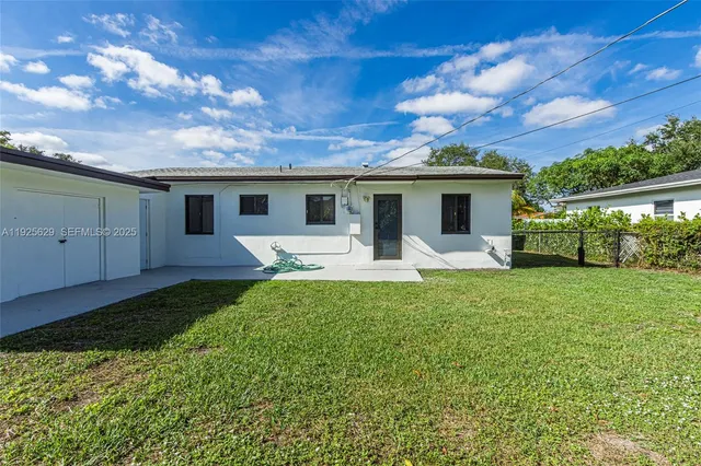 $500,000 | 16049 Northeast 9th Place, North Miami Beach, FL 33162
