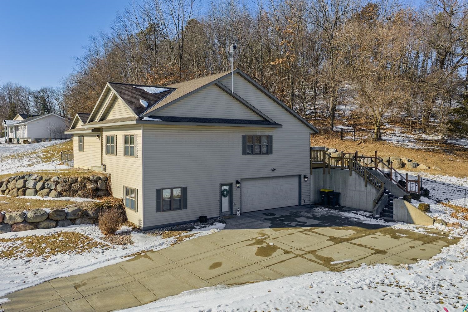 1011 Pine Grove Drive Reedsburg, WI 53959 - Photo 53 of 64