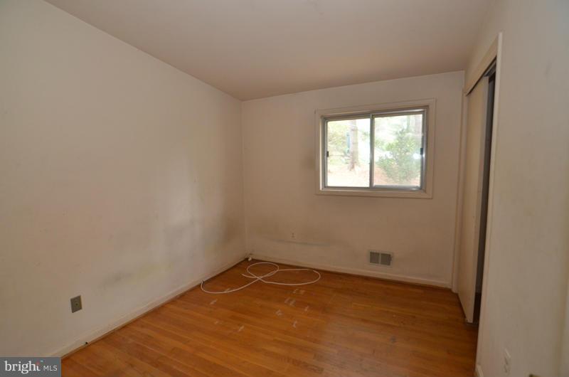 1317 Brixton Road Baltimore, MD 21239 - Photo 8 of 14 Bedroom