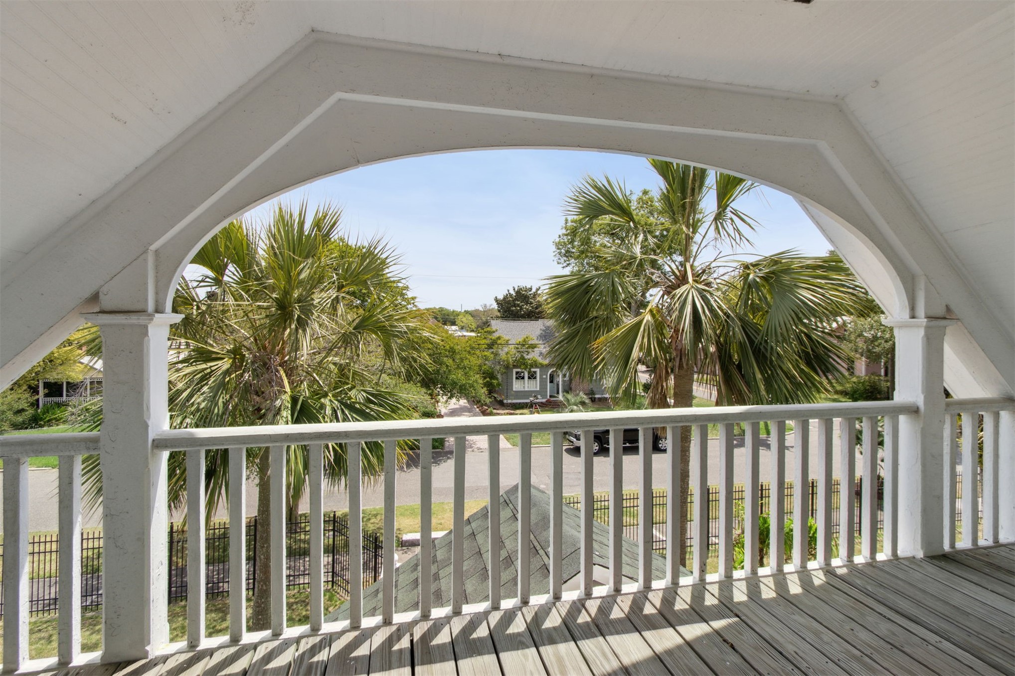 327 South 7th Street Fernandina Beach, FL 32034 - Photo 50 of 71 a view of a balcony