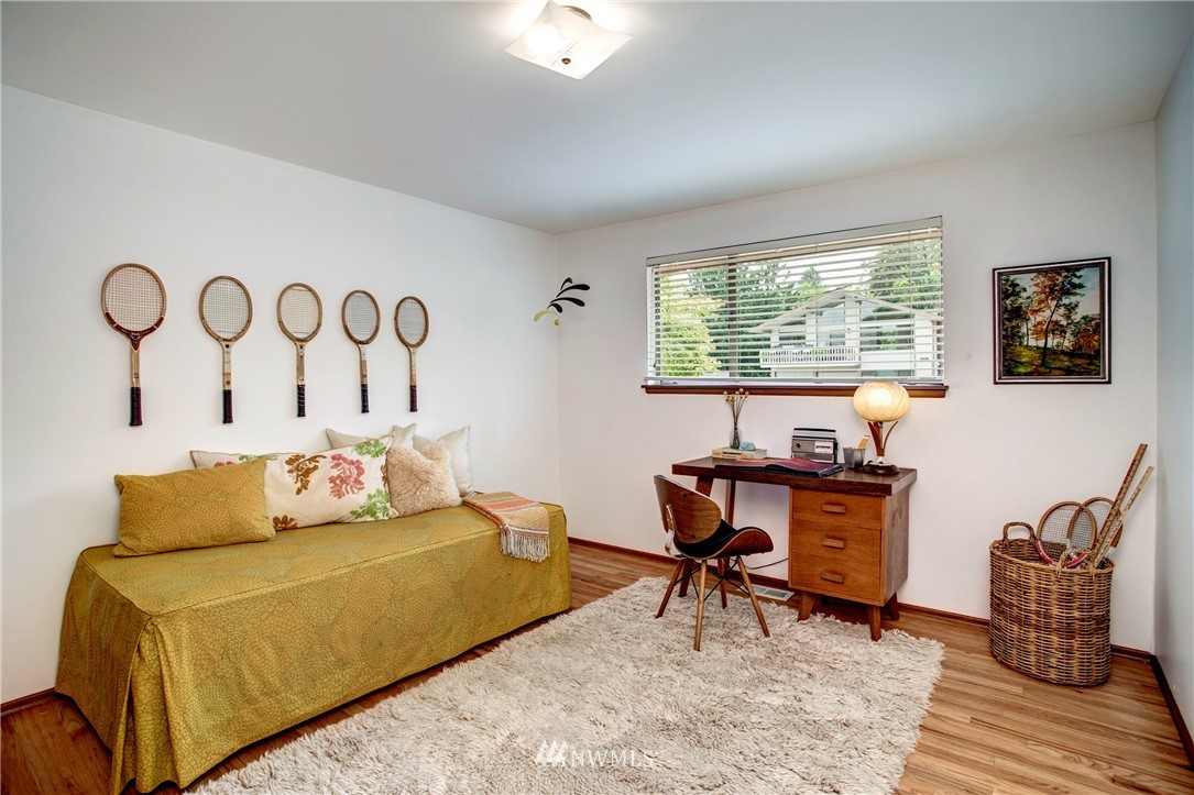 7620 South 115th Street Seattle, WA 98178 - Photo 17 of 33 a living room with furniture and window