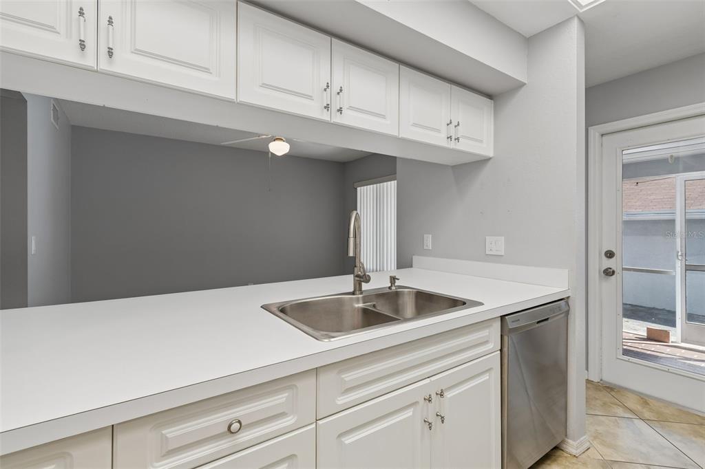 8334 Civic Road, Unit 3 Tampa, FL 33615 - Photo 21 of 50 Gallery Image 21