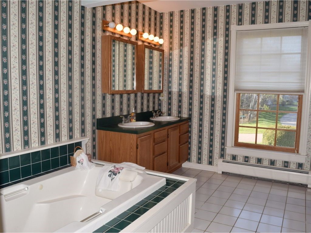 11 Tower Ridge Circle Colchester, VT 05446 - Photo 17 of 29 Gallery Image 17