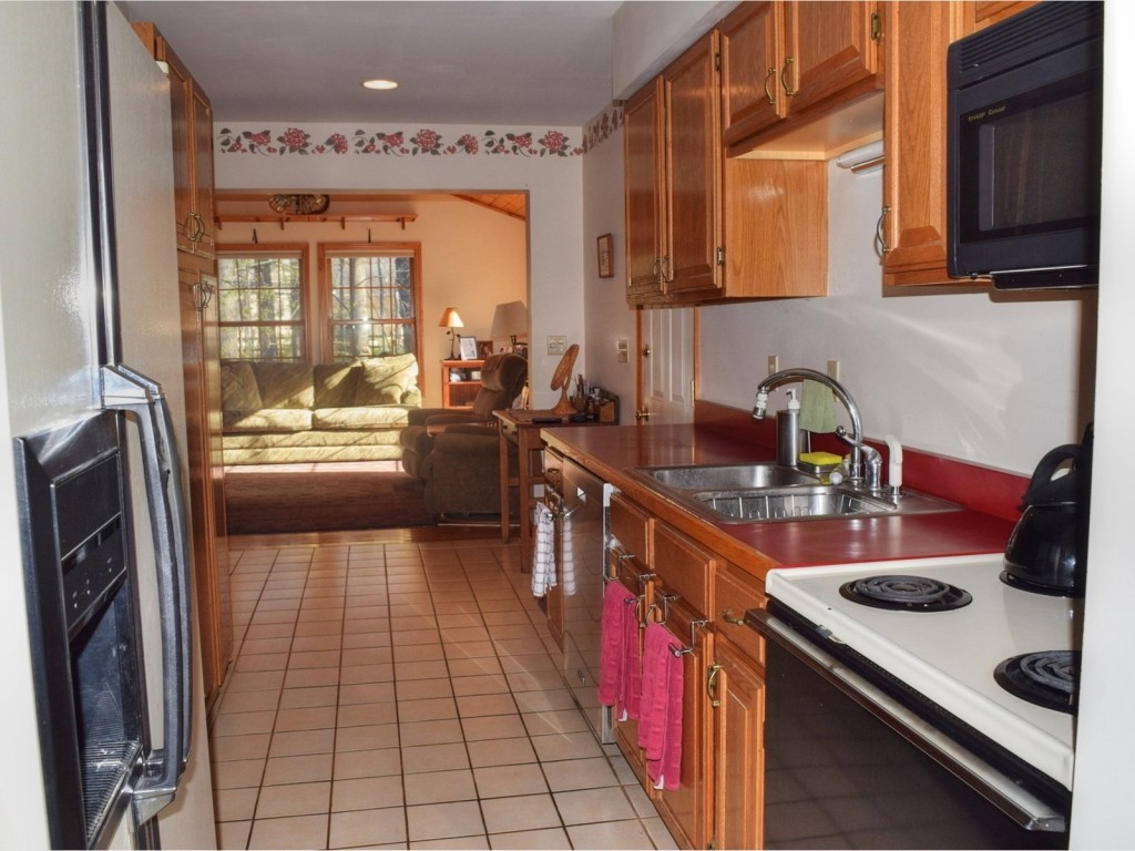 11 Tower Ridge Circle Colchester, VT 05446 - Photo 7 of 29 Gallery Image 7