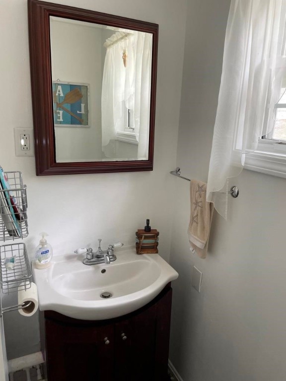 36 Russell Road Glocester, RI 02814 - Photo 9 of 20