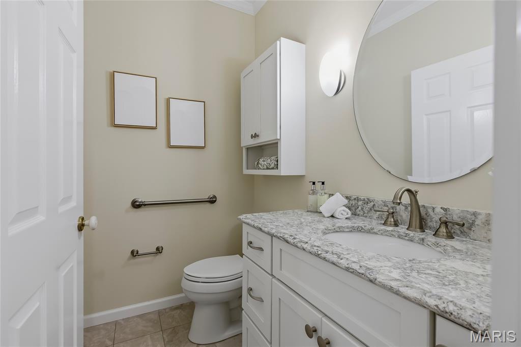 1600 Baxter Forest Ridge Court Chesterfield, MO 63005 - Photo 15 of 38