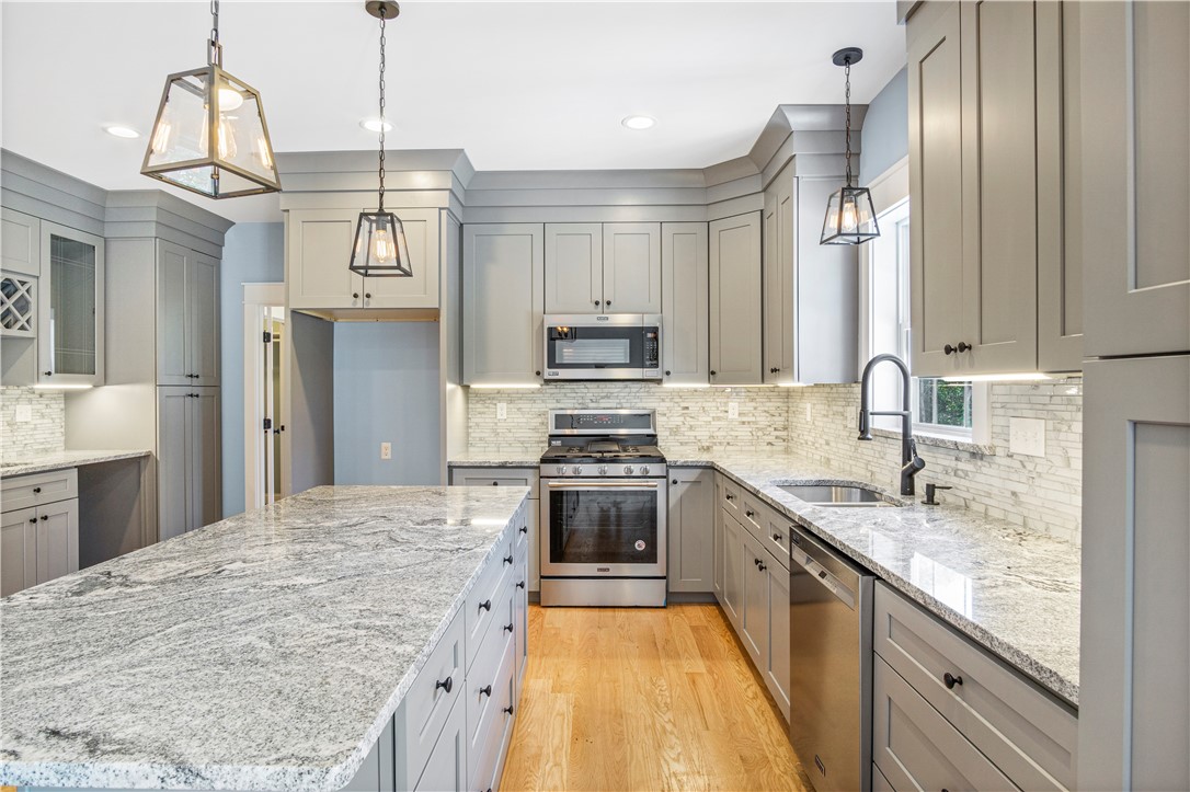 1311 Pippin Orchard Road Cranston, RI 02921 - Photo 8 of 40