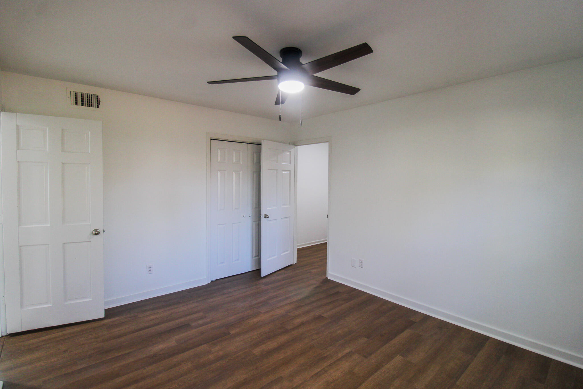 910 Sea Gull Drive, Unit B Mount Pleasant, SC 29464 - Photo 13 of 14 IMG_8746