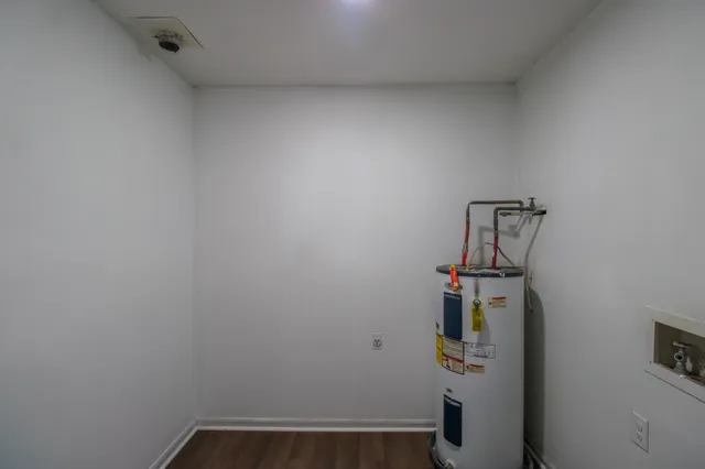 $2,330 | 910 Sea Gull Drive, Unit B, Mount Pleasant, SC 29464