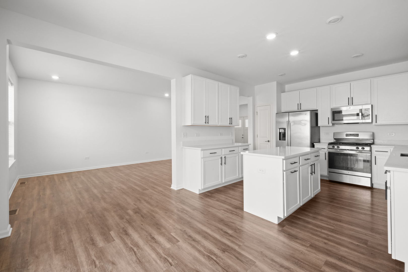 15020 Quincy Circle Manhattan, IL 60442 - Photo 4 of 21