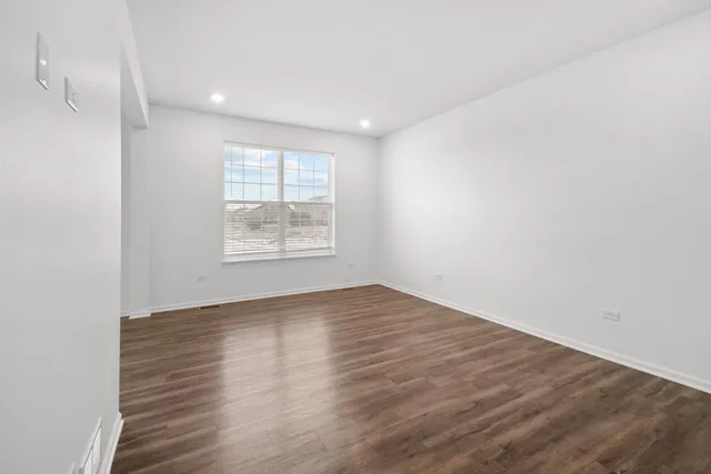 $290,000 | 15020 Quincy Circle, Manhattan, IL 60442