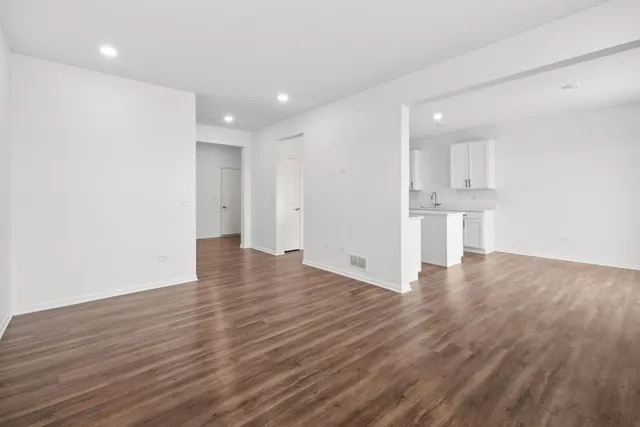 $290,000 | 15020 Quincy Circle, Manhattan, IL 60442