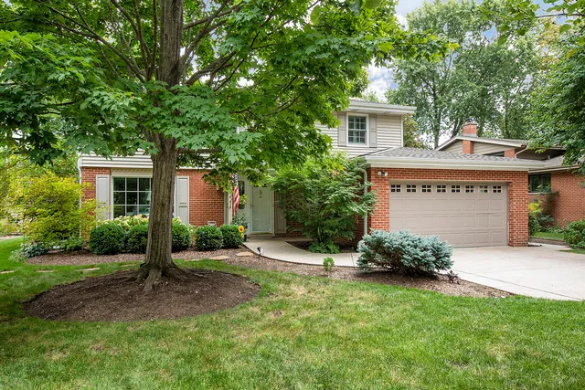 $749,900 | 1211 Norman Lane, Deerfield, IL 60015