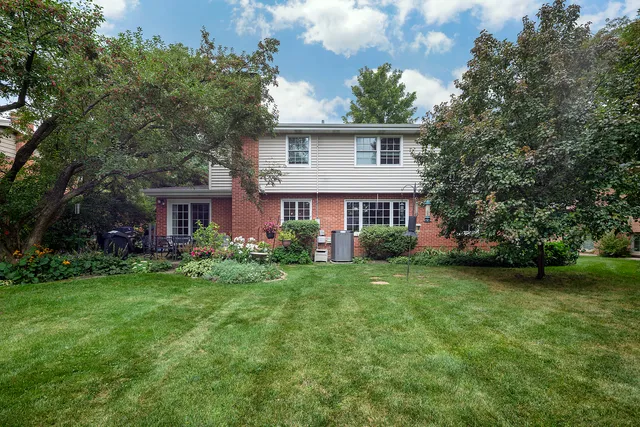 $749,900 | 1211 Norman Lane, Deerfield, IL 60015