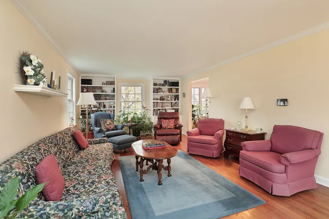 $749,900 | 1211 Norman Lane, Deerfield, IL 60015