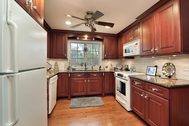 $749,900 | 1211 Norman Lane, Deerfield, IL 60015