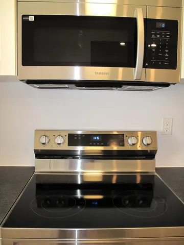 a close view of stove