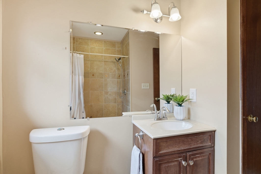 136 Fenwood Road Longmeadow, MA 01106 - Photo 22 of 38 Gallery Image 22