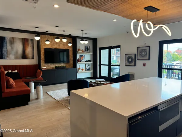 $2,263 | 580 Columbia Turnpike, Unit 302, East Greenbush, NY 12061