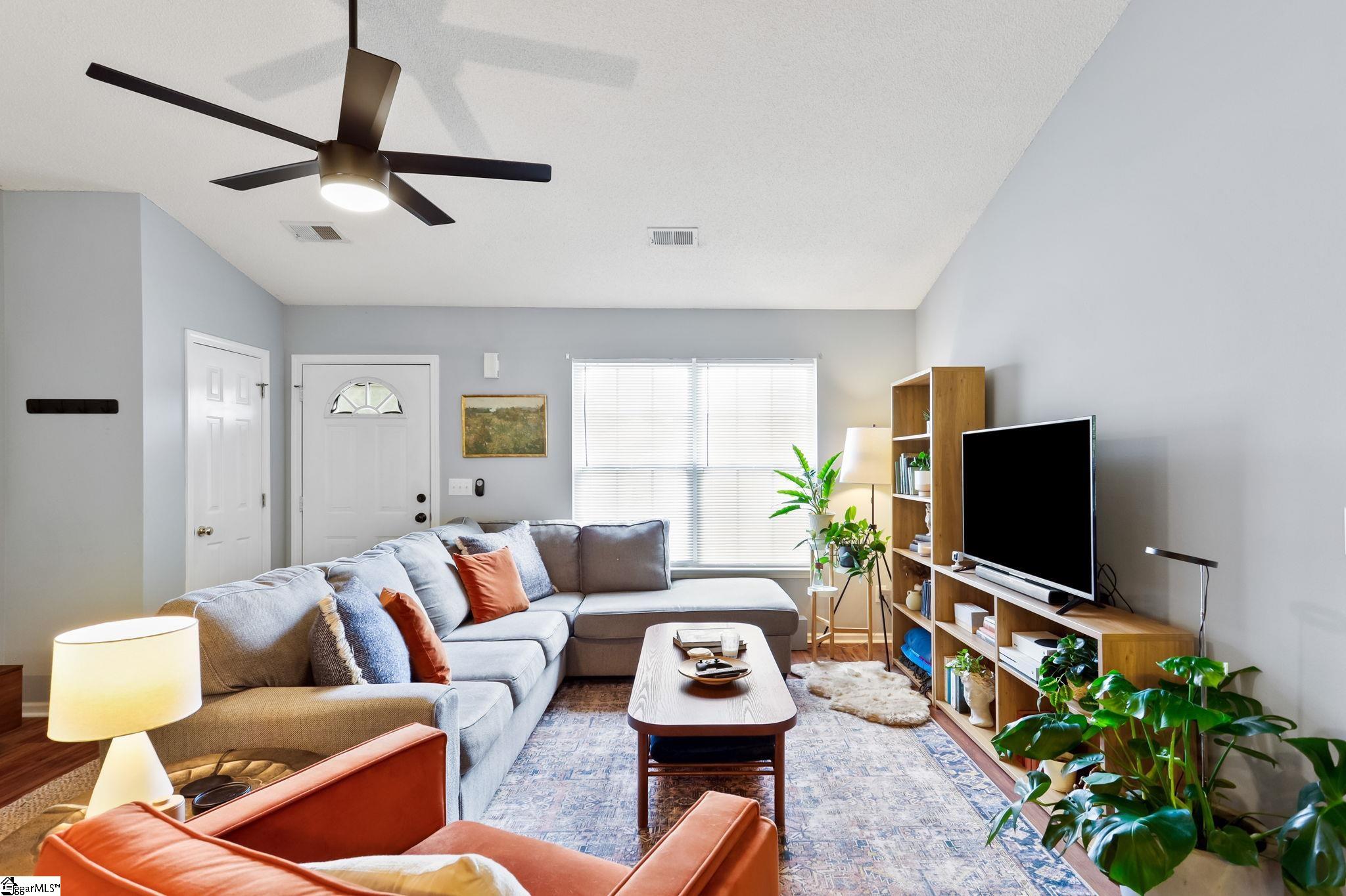 1901 Country Apple Court Fountain Inn, SC 29644 - Photo 5 of 27