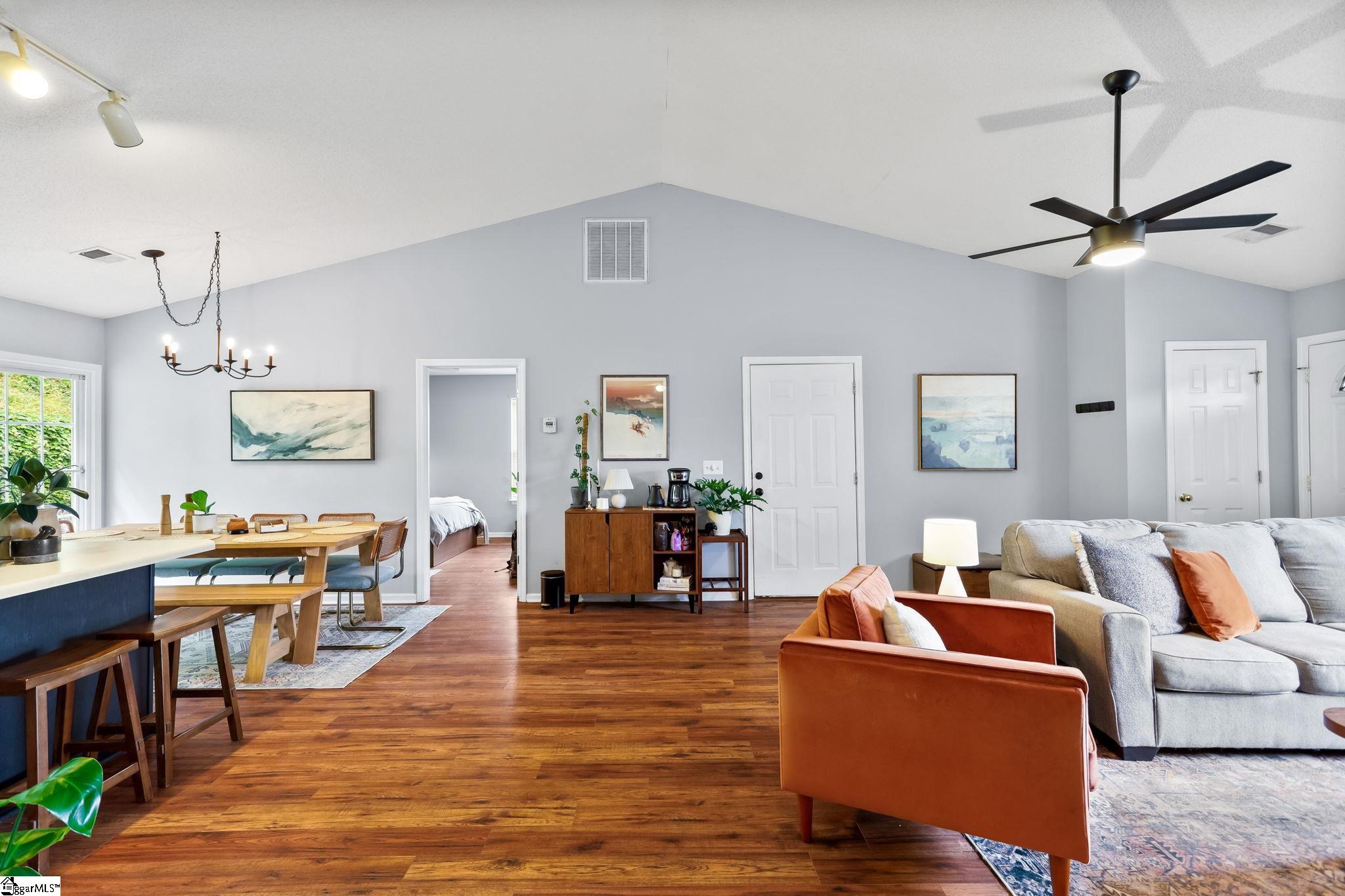 1901 Country Apple Court Fountain Inn, SC 29644 - Photo 8 of 27