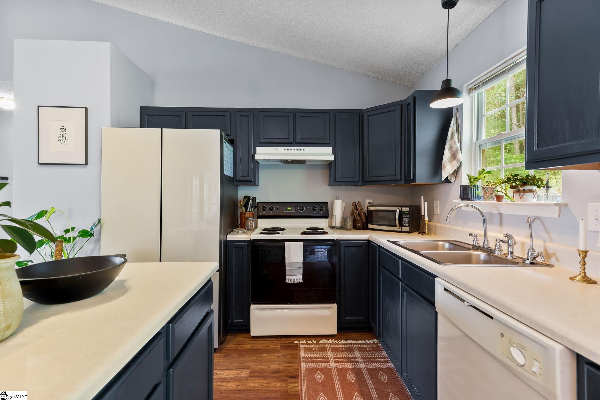 1901 Country Apple Court Fountain Inn, SC 29644 - Photo 10 of 27