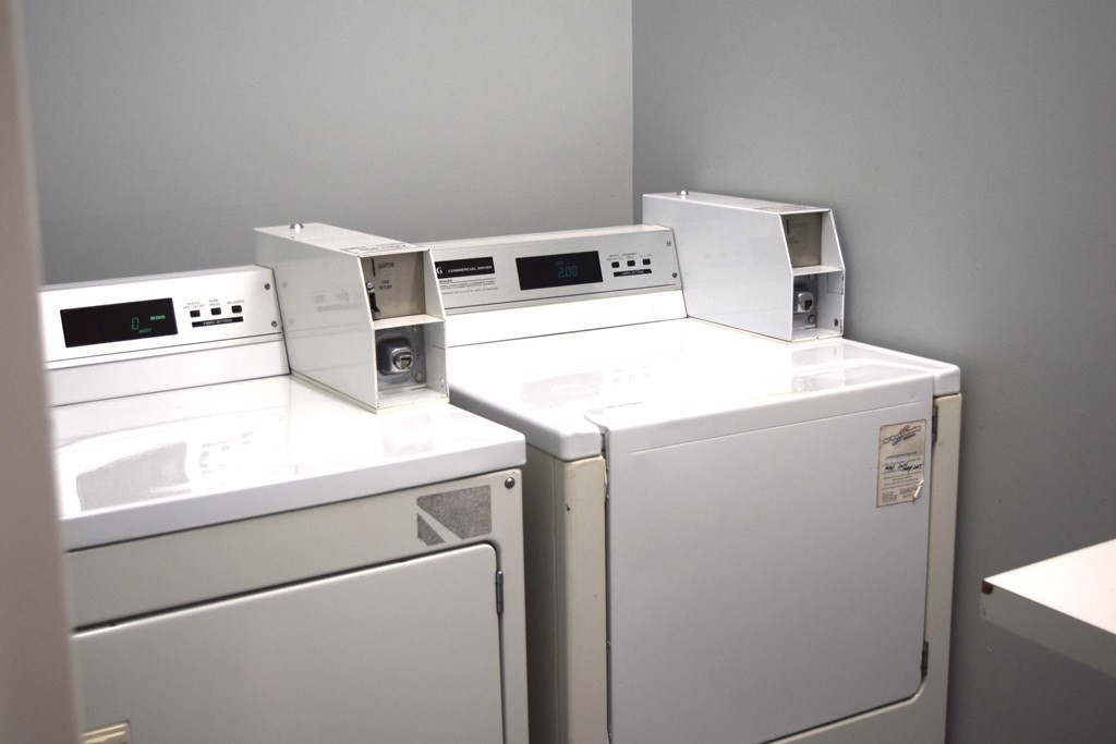 348 Rantoul Street, Unit 303 Beverly, MA 01915 - Photo 14 of 15