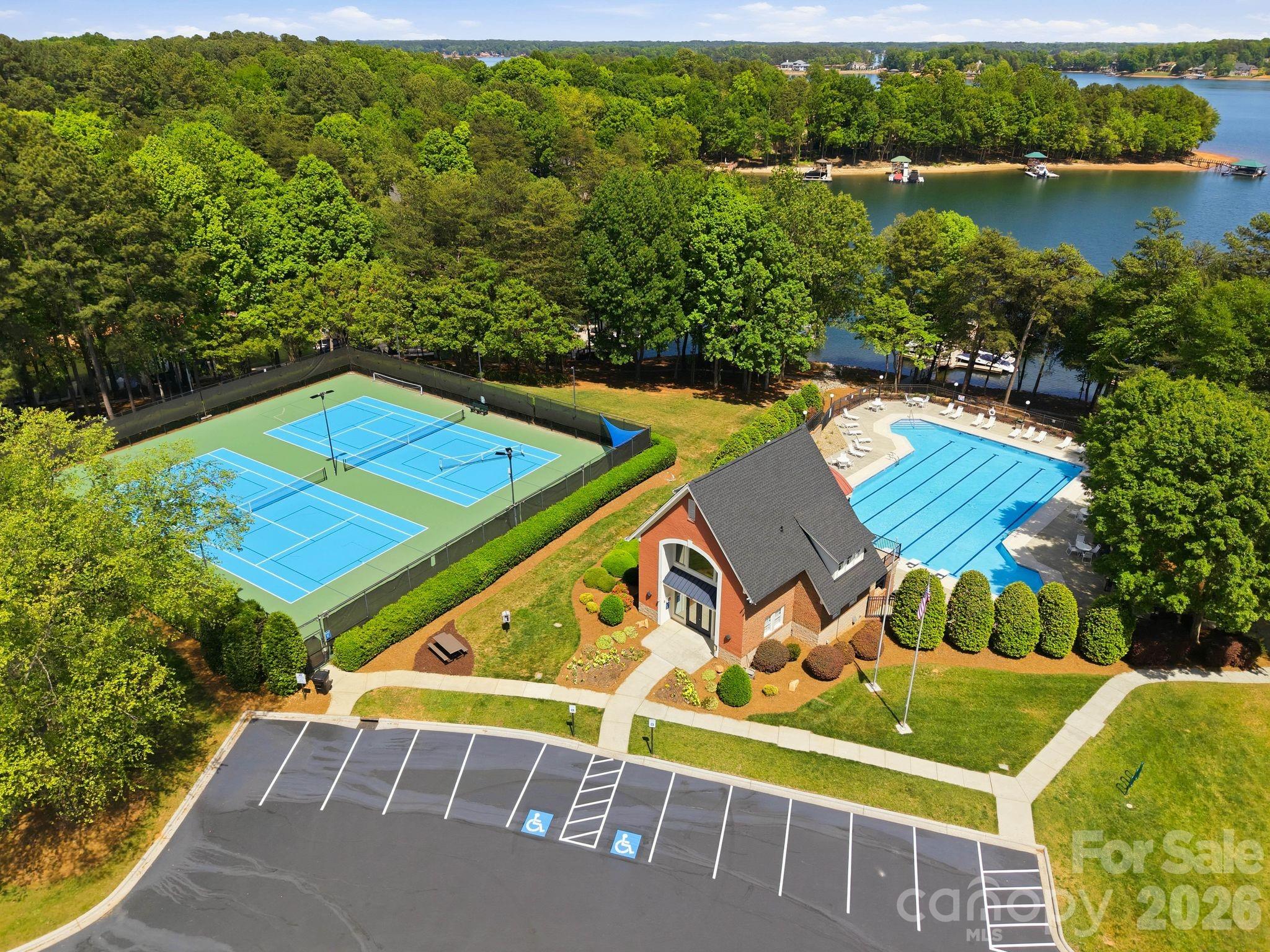 3900 Channel Point Lane Denver, NC 28037 - Photo 45 of 48